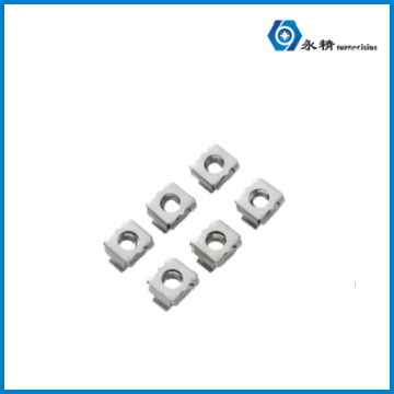 卡片式机柜四方螺母